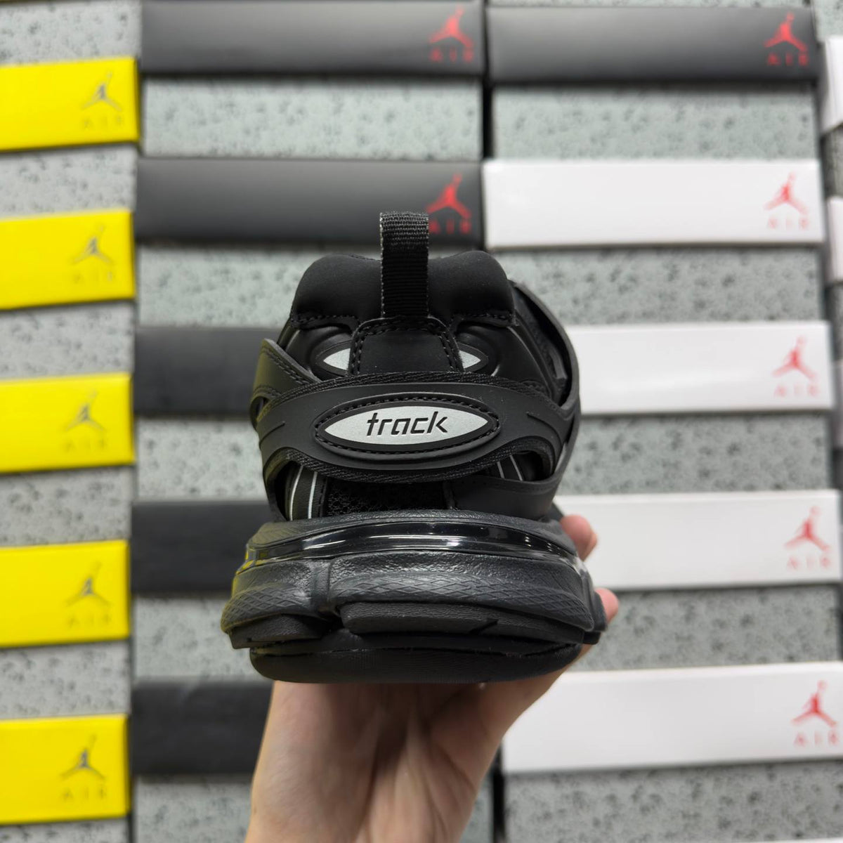 BALENCIAGA TRACK 1.0 BLACK SNEAKERS