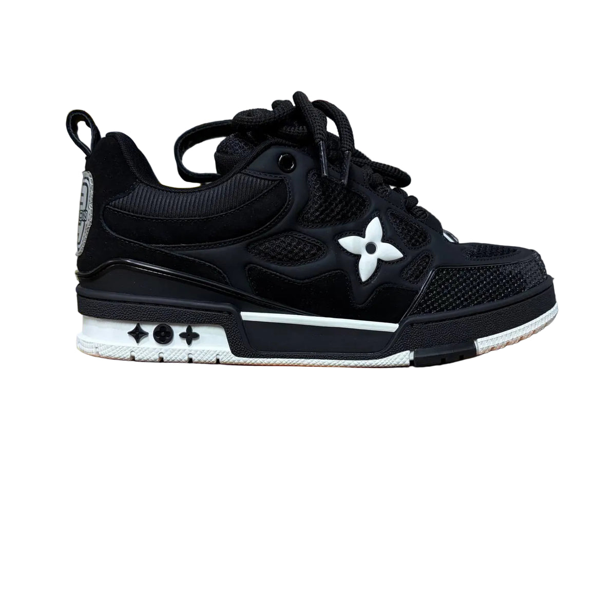 LOUIS VUITTON SKATE BLACK SNEAKERS
