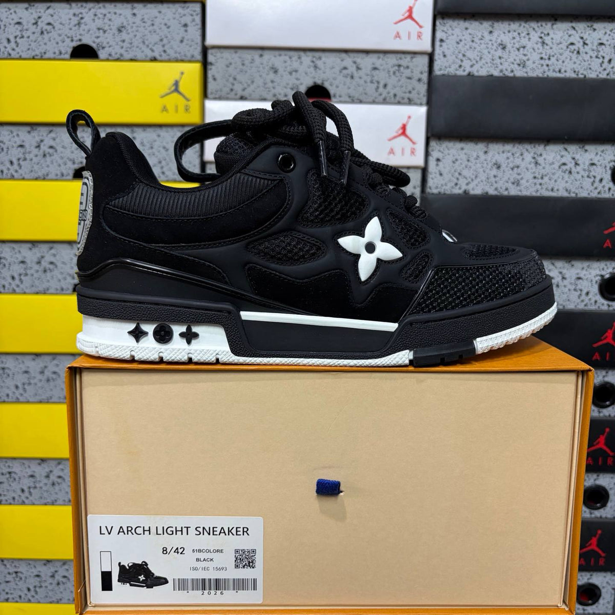 LOUIS VUITTON SKATE BLACK SNEAKERS