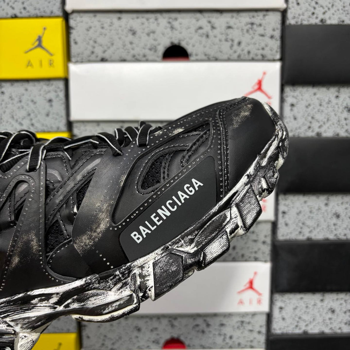 BALENCIAGA TRACK 1.0 BLACK SNEAKERS