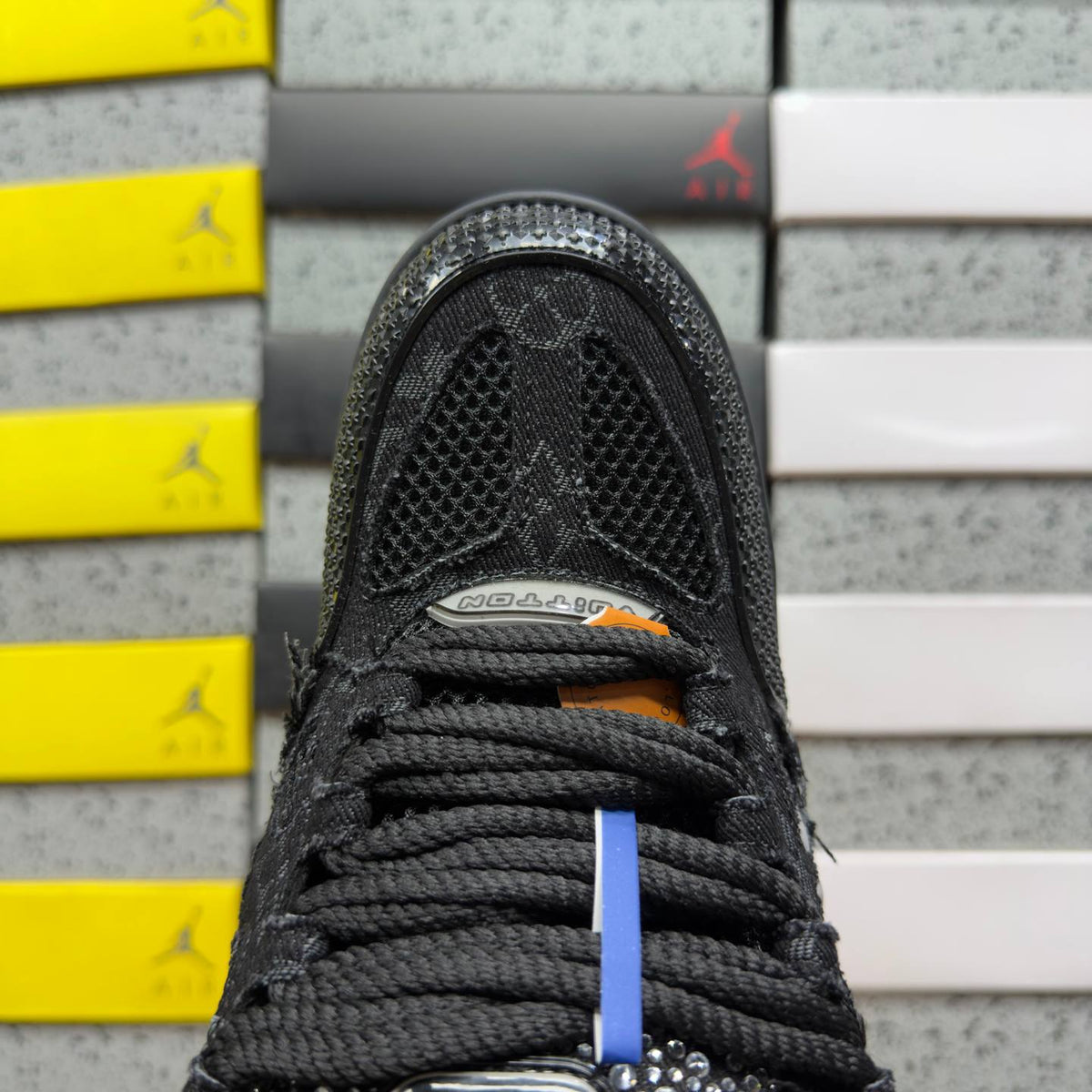 LOUIS VUITTON SKATE BLACK SNEAKERS