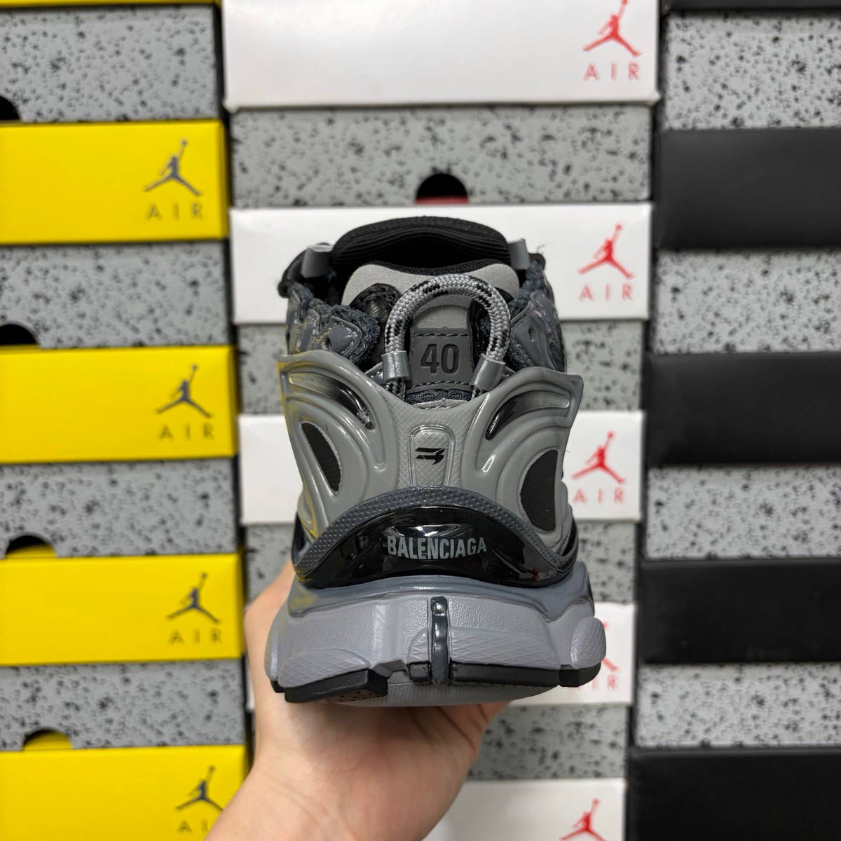 BALENCIAGA RUNNER GREY SNEAKERS