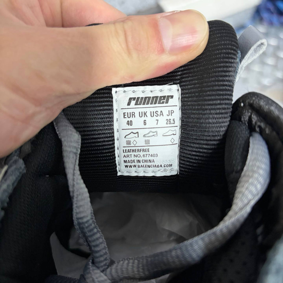 BALENCIAGA RUNNER GREY SNEAKERS