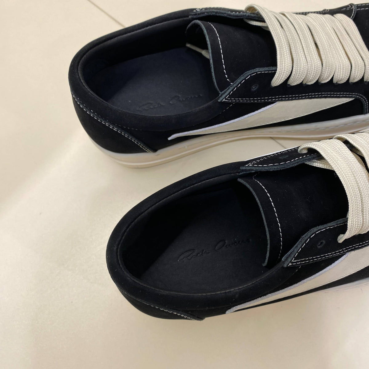 RICK OWENS STROBE VINTAGE LOW BLACK SUEDE