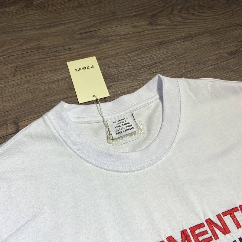 VETEMENTS HAUTE COUNTURE T-SHIRT