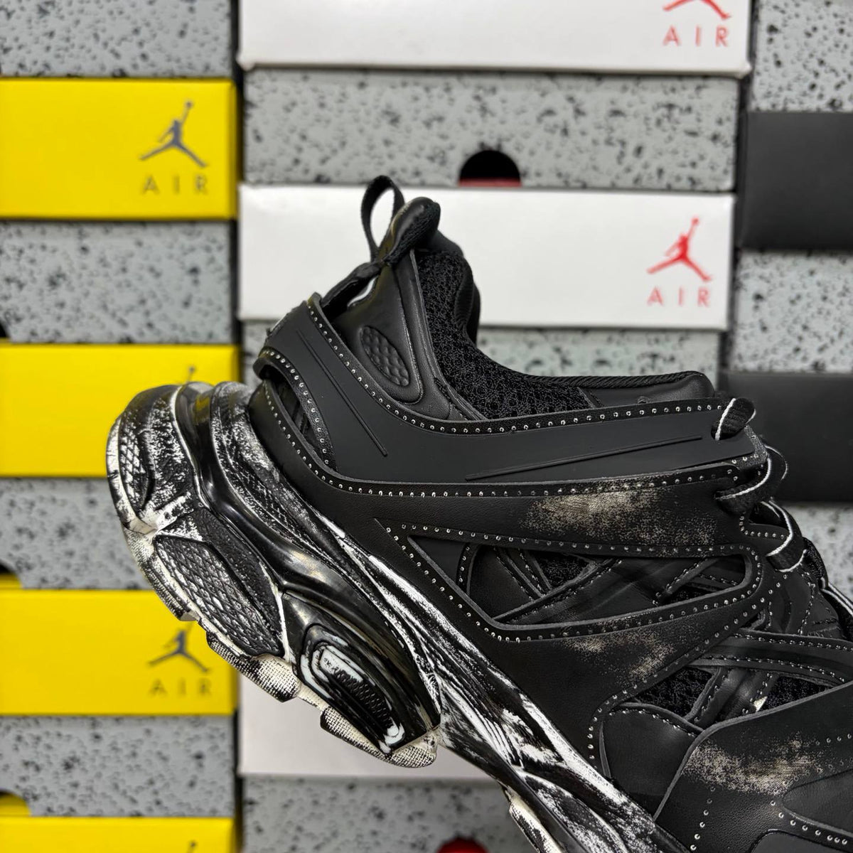 BALENCIAGA TRACK 1.0 BLACK SNEAKERS