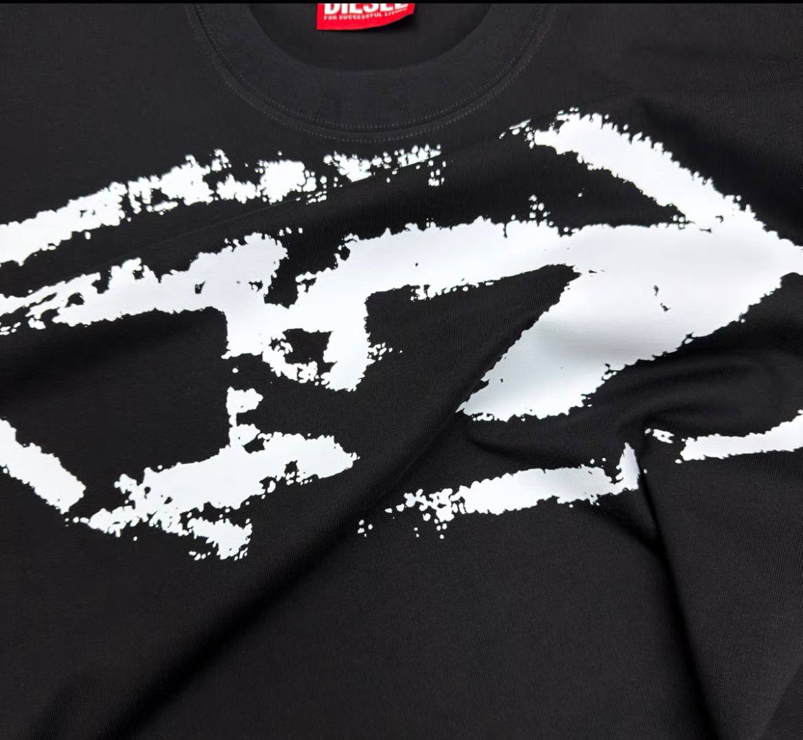 DIESEL BLACK SWEATSHIRT