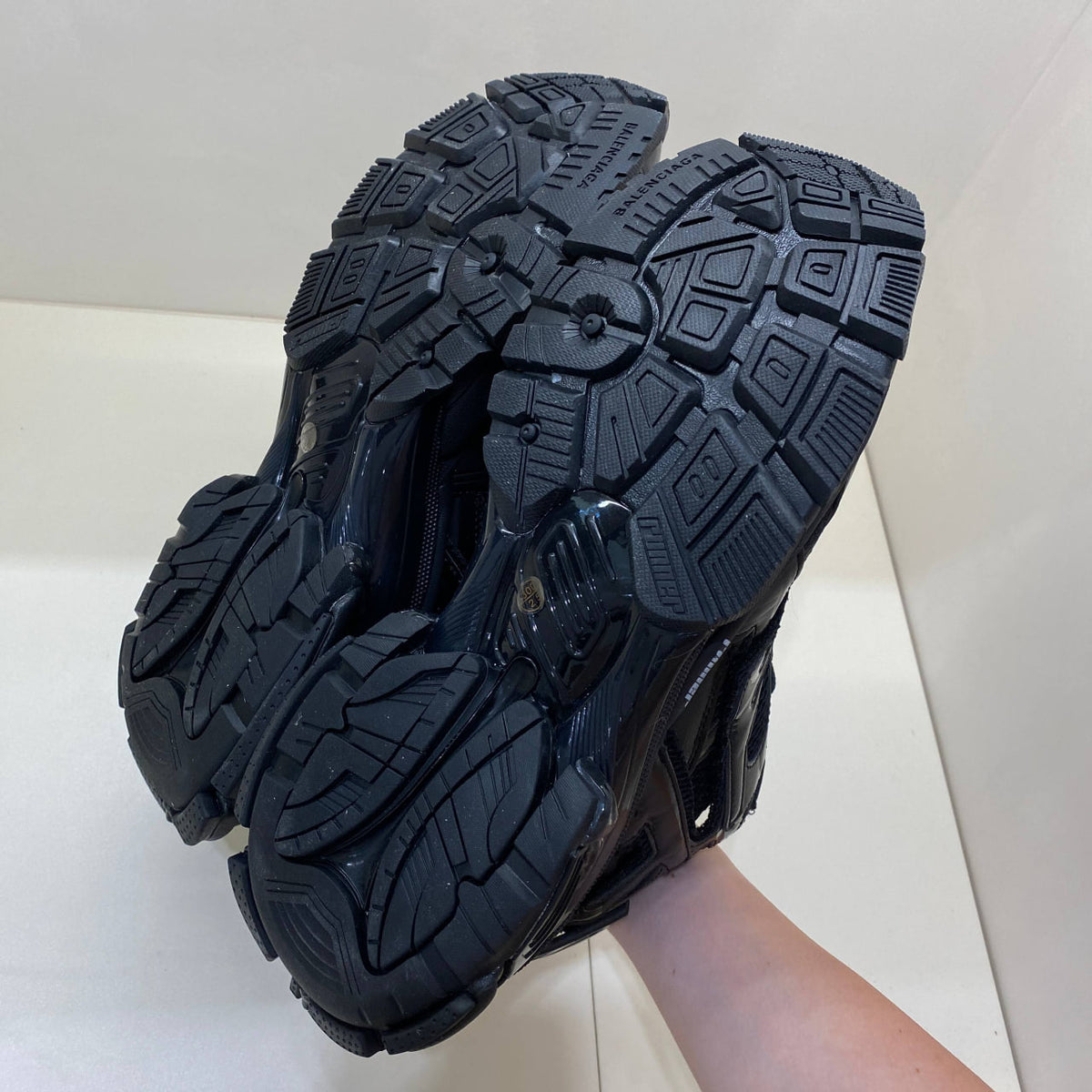BALENCIAGA RUNNER BLACK
