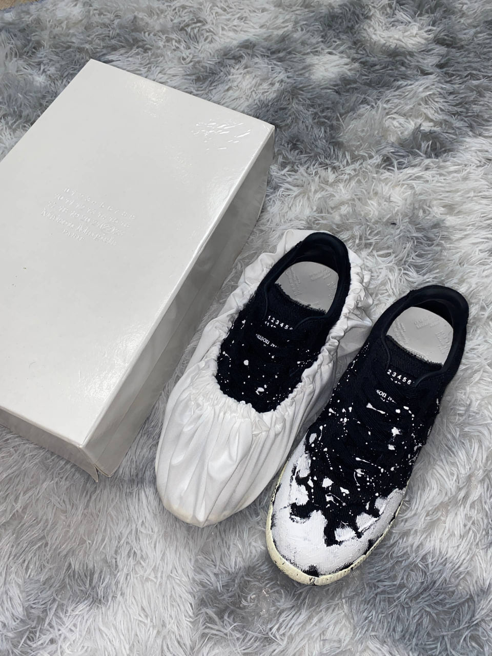 MAISON MARGIELA REPLICA PAINT BLACK WHITE SNEAKERS