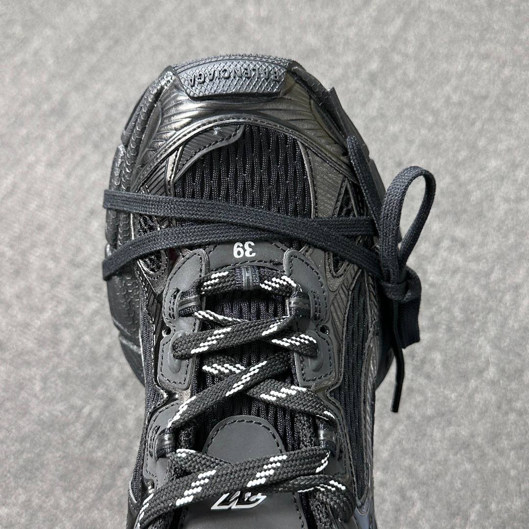 BALENCIAGA 3XL BLACK SNEAKERS