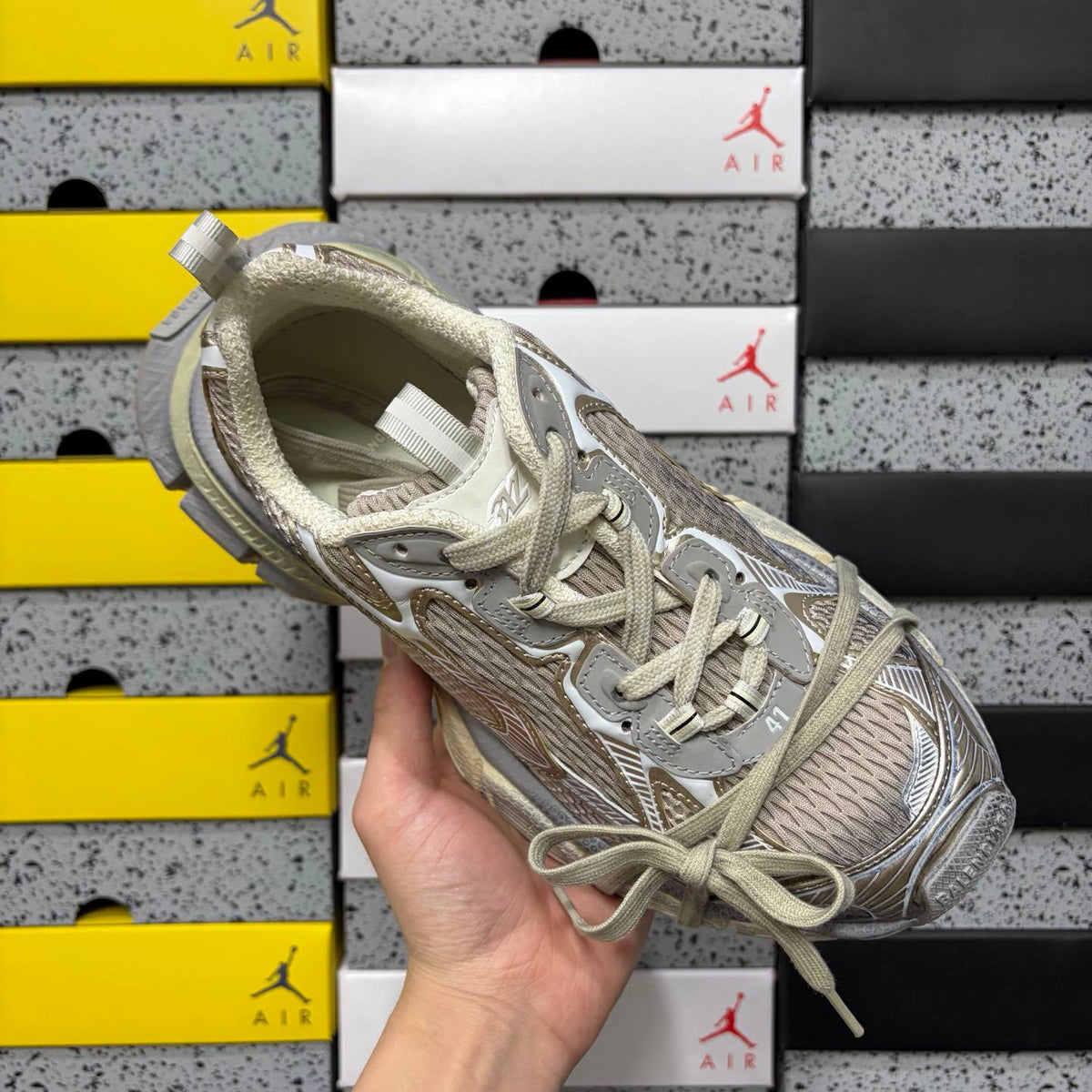 BALENCIAGA 3XL GREY SNEAKERS