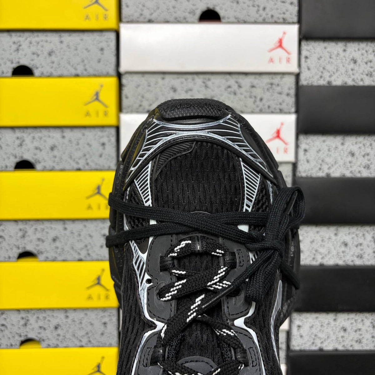 BALENCIAGA 3XL BLACK SNEAKERS