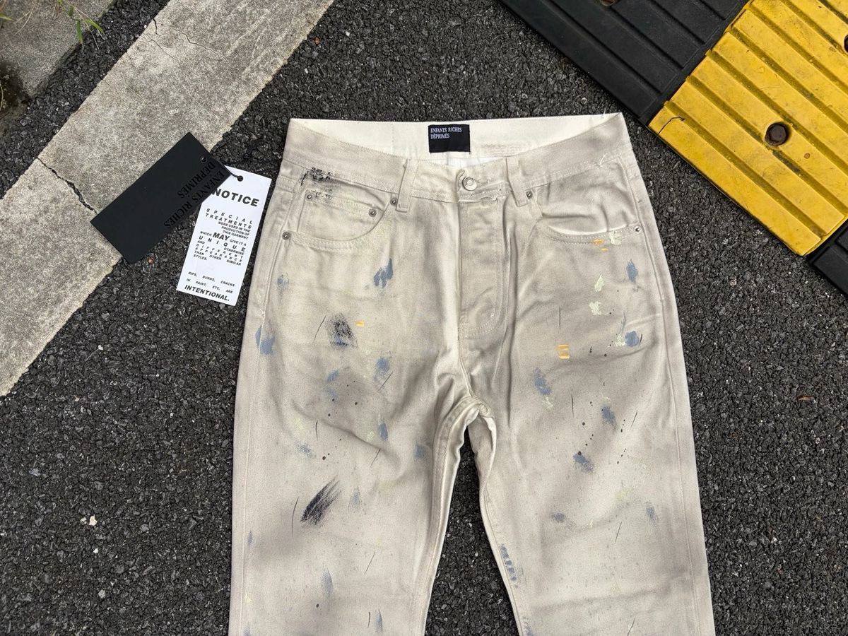 ENFANTS RICHES DEPRIMES ERD WHITE JEANS