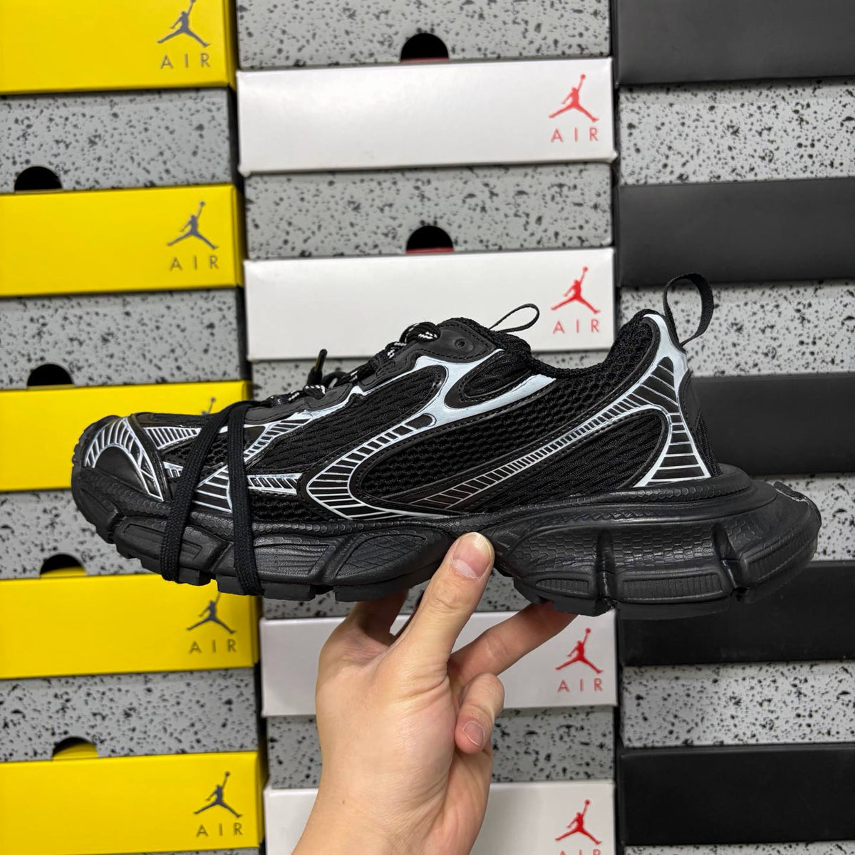 BALENCIAGA 3XL BLACK SNEAKERS