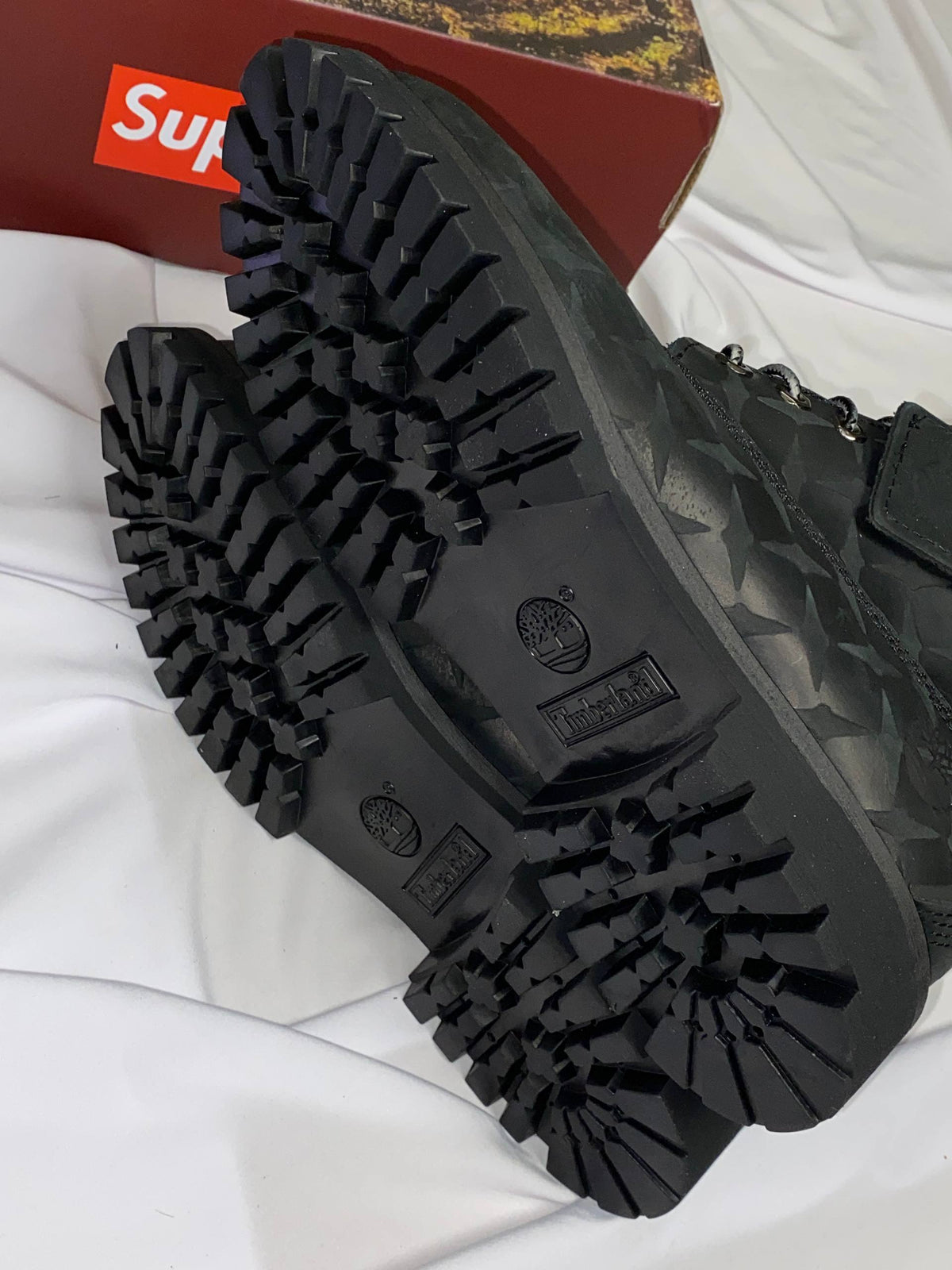 TIMBERLAND X SUPREME 6-INCH PREMIUM WATERPOOF BOOT SNEAKERS