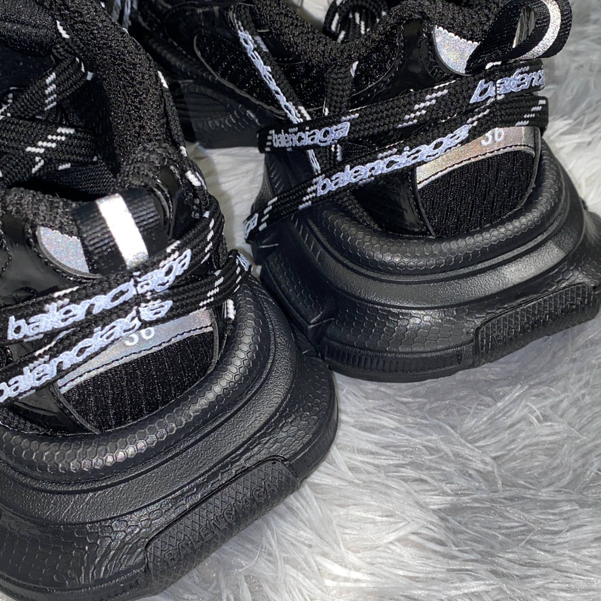 BALENCIAGA 3XL BLACK SNEAKERS