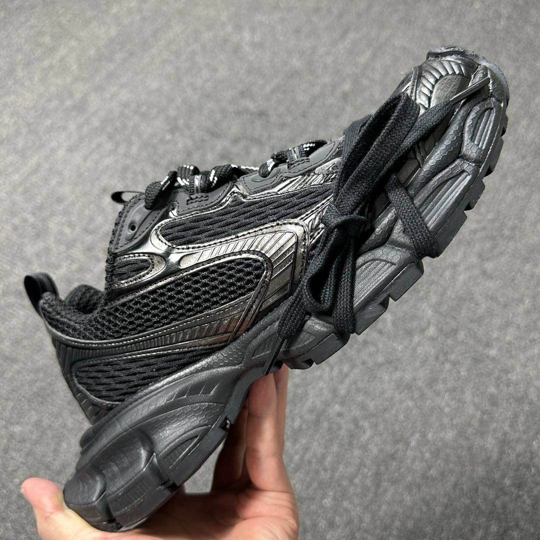 BALENCIAGA 3XL BLACK SNEAKERS